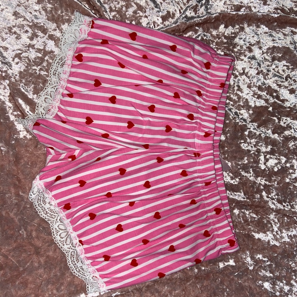 Pajama shorts with lace